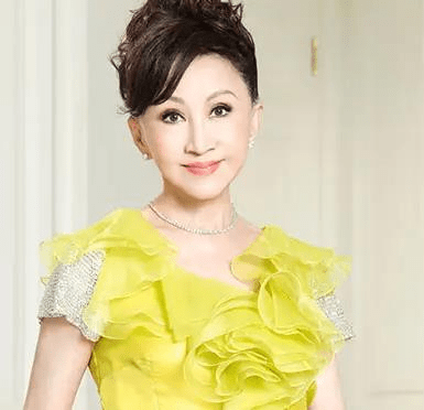 美版苹果怎么下中国版抖音:“中国版香奶奶”郑明明：带领中国女性追求美