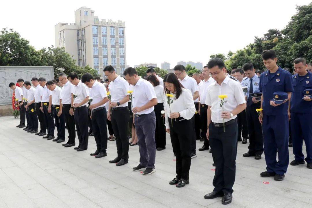 致敬英烈！大朗举行烈士公祭活动-第4张图片-太平洋在线下载